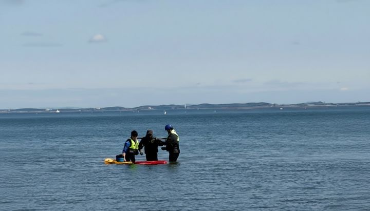 평택해경, 당진 장고항 갯벌에 빠져 고립된 50대 구조