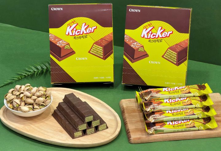 [서울=뉴시스] 크라운 키커바 MZ 스페셜 에디션 '피스타치오'. (사진=크라운제과 제공) *재판매 및 DB 금지