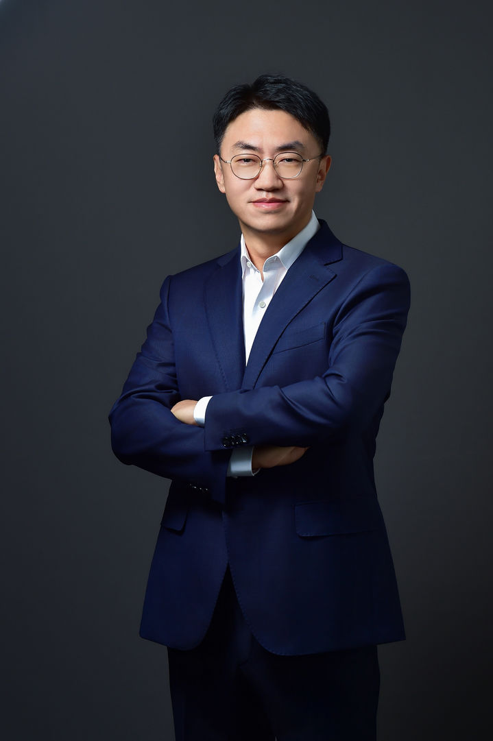 [서울=뉴시스] LG에너지솔루션 김제영 최고기술책임자(CTO)가 11일 서울 코엑스에서 열릴 '더 배터리 콘퍼런스'에서 '혁신의 속도 그 이상의 가치: 시간의 압축과 축적'을 주제로 발표에 나선다. (사진=LG에너지솔루션 제공) photo@newsis.com *재판매 및 DB 금지