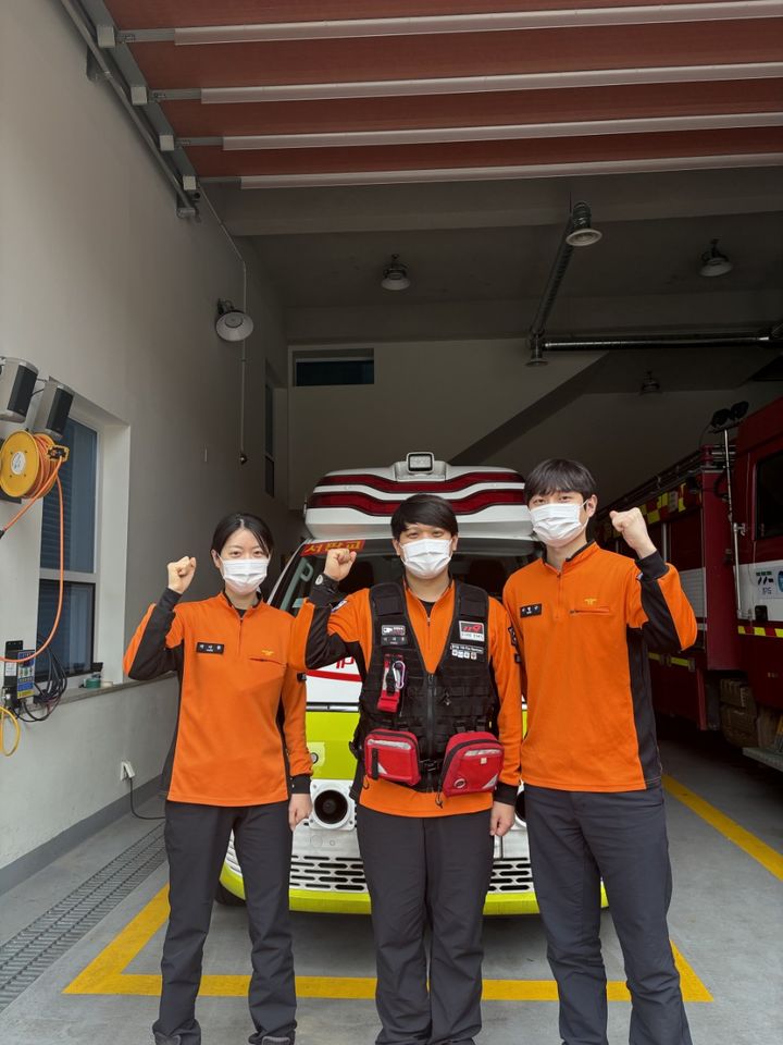 왼쪽부터 박아름 소방사, 박태훈 소방교, 백형규 소방장. (사진=분당소방서 제공) *재판매 및 DB 금지