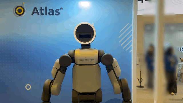 [서울=뉴시스] [서울=뉴시스] 김민성 기자 = 4일 서울 코엑스에서 열린 '2026 스마트공장·자동화산업전(AW 2026)'에서 현대글로비스가 공개한 아틀라스(Atlas) 모습. 2026.03.04. kms@newsis.com. *재판매 및 DB 금지