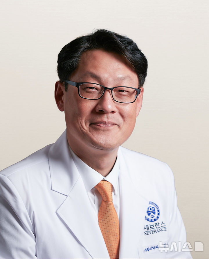 [서울=뉴시스] 김용욱 강남세브란스병원 병원장. (사진= 강남세브란스병원 제공)&nbsp;&nbsp; 