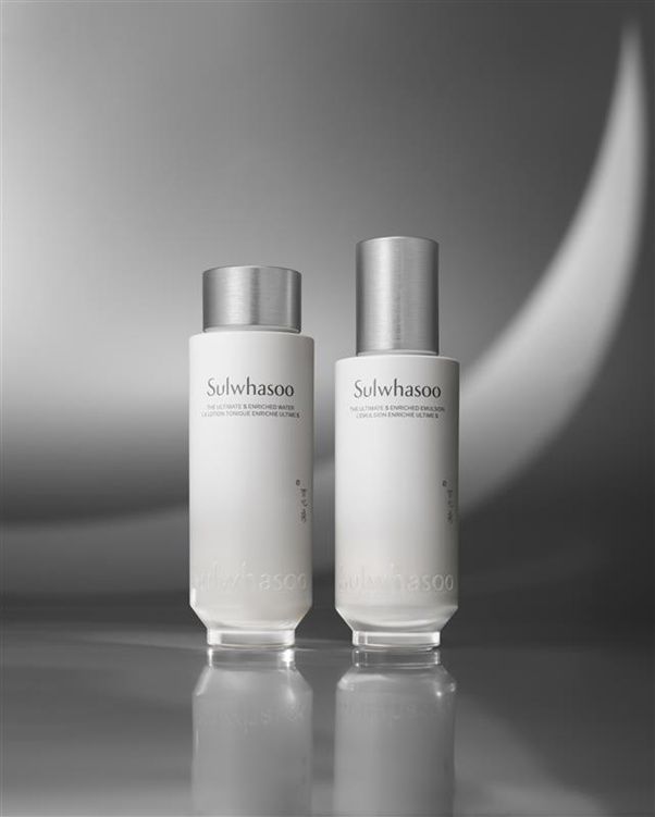 [서울=뉴시스] 설화수 진설 수유액 2종. (사진=아모레퍼시픽 제공) *재판매 및 DB 금지