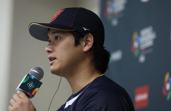 [도쿄=뉴시스] 일본 야구 대표팀의 오타니 쇼헤이가 4일 일본 도쿄돔에서 열린 2026 월드베이스볼클래식(WBC) 조별리그 C조 공식훈련에 앞서 진행된 기자회견에 참석해 취재진의 질문에 답하고 있다. (사진=요미우리 신문사 제공) 2026.03.04. *재판매 및 DB 금지