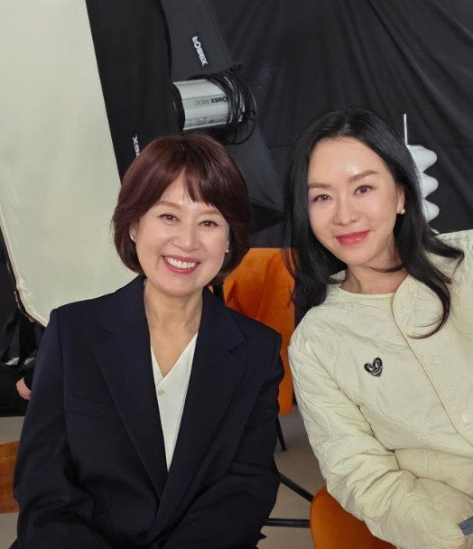 [서울=뉴시스] 코미디언 박미선, 배우 김정난. (사진=박미선 인스타그램) 2026.03.04. photo@newsis.com *재판매 및 DB 금지