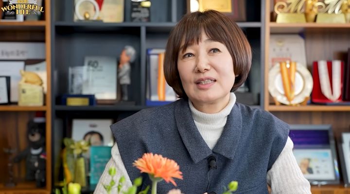 [서울=뉴시스] 3일 유튜브 채널 '송승환의 원더풀라이프'에 방송인 김혜영이 출연해 전성기 시절을 떠올렸다. (사진=유튜브 채널 '송승환의 원더풀라이프' 화면 캡처) 2026.03.04. photo@newsis.com *재판매 및 DB 금지