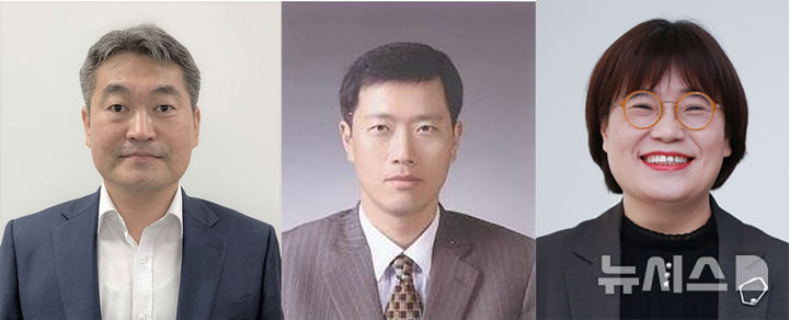 [광주=뉴시스] 광주시 국·과장급 16명 전보인사 단행. 왼쪽부터 전은옥 광주전남행정통합실무준비단장, 황인채 문화체육실장, 소진호 통합공항미래도시본부장. (사진=광주시청 제공). photo@newsis.com *재판매 및 DB 금지