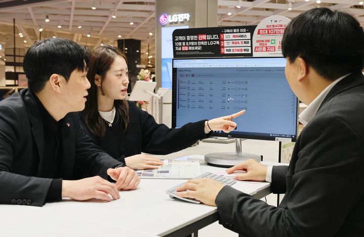 [대구=뉴시스] 롯데백화점 대구점은 LG전자 매장을 체험형 프리미엄 공간으로 새롭게 단장하고 고객 맞이에 나선다. (사진 = 롯데백화점 제공) 2026.03.05. photo@newsis.com *재판매 및 DB 금지