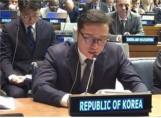 [뉴욕=뉴시스] 국가데이터처가 유엔통계위원회에 참석해 인공지능(AI) 친화적 메타데이터 구축과 데이터 거버넌스 정책을 소개하는 등 데이터 외교를 수행했다고 5일 밝혔다. 사진은 본회의에서 발언하는 양순필 기획조정관. (사진 = 데이터처 제공) 2026.03.05. *재판매 및 DB 금지