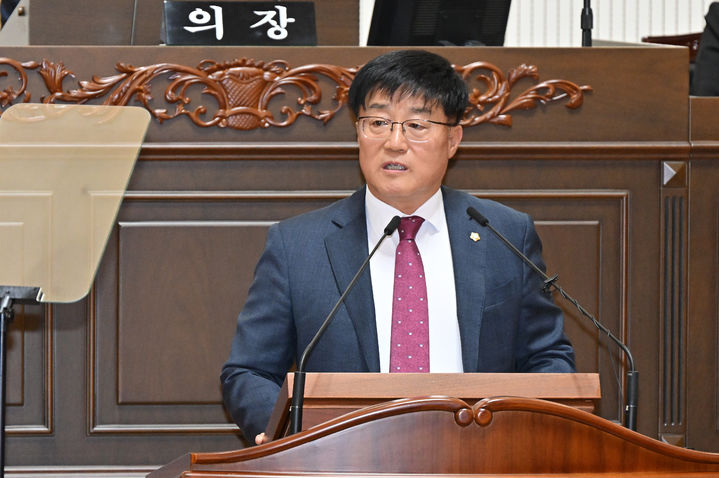 [진주=뉴시스]진주시의회 김형석 의원.(사진=뉴시스 DB).photo@newsis.com *재판매 및 DB 금지