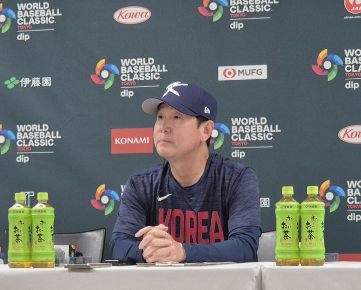 [도쿄=뉴시스] 문채현 기자 = 류지현 한국 야구 대표팀 감독이 5일 일본 도쿄돔에서 열리는 2026 월드베이스볼클래식(WBC) 조별리그 C조 첫 경기 체코전을 앞두고 기자회견을 갖고 있다. 2026.03.05. dal@newsis.com *재판매 및 DB 금지