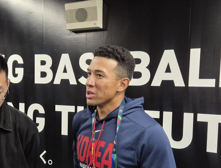 [도쿄=뉴시스] 문채현 기자 = 저마이 존스가 5일 일본 도쿄돔에서 열린 2026 월드베이스볼클래식(WBC) 조별리그 C조 1차전 체코와의 경기를 마친 뒤 취재진과 인터뷰를 하고 있다. 2026.03.05. dal@newsis.com *재판매 및 DB 금지