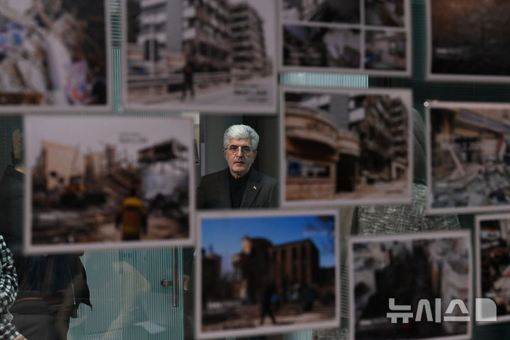 [서울=뉴시스] 홍효식 기자 = 사이드 쿠제치 주한 이란 대사가 5일 오전 서울 용산구 주한 이란 이슬람 공화국 대사관에서 열린 이스라엘과 미국의 대이란 군사적 공격과 관련해 입장을 밝히고 있다. (공동취재) 2026.03.05. photo@newsis.com