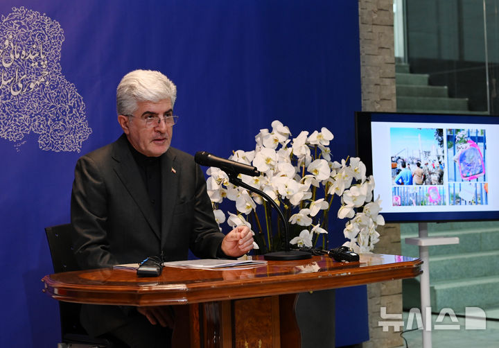 [서울=뉴시스] 홍효식 기자 = 사이드 쿠제치 주한 이란 대사가 5일 오전 서울 용산구 주한 이란 이슬람 공화국 대사관에서 열린 이스라엘과 미국의 대이란 군사적 공격과 관련해 입장을 밝히고 있다. (공동취재) 2026.03.05. photo@newsis.com