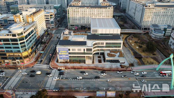 나주혁신도시 빛가람복합문화체육센터(가운데) 전경. (사진=나주시 제공) photo@newsis.com