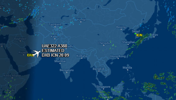 [서울=뉴시스]이란의 공습 여파로 중단됐던 아랍에미리트(UAE) 두바이-인천 노선이 6일 재개 됐다. 이날 에미레이트항공 EK322편이 현지공항을 출발한 모습. 2026.03.06. (사진=Flightradar24 제공) photo@newsis.com *재판매 및 DB 금지