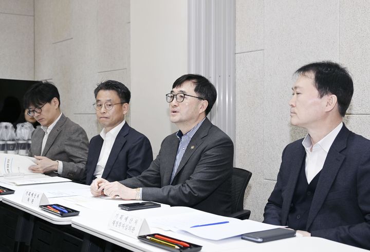 [서울=뉴시스] 임기근 기획예산처 장관 직무대행 차관이 6일 오전 서울 성동구 더스페이스 성수점에서 '재정집행점검회의'를 주재하고 있다. (사진=기획예산처 제공) 2026.03.06. photo@newsis.com *재판매 및 DB 금지