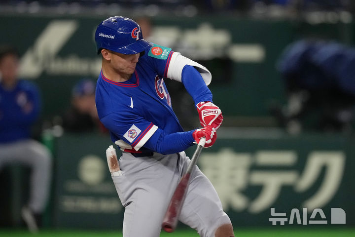 [도쿄=AP/뉴시스] 대만의 스튜어트 페어차일드가 7일 일본 도쿄돔에서 열린 2026 월드베이스볼클래식(WBC) 조별리그 C조 체코와의 경기에서 2회 만루홈런을 치고 있다. 2026.03.07.