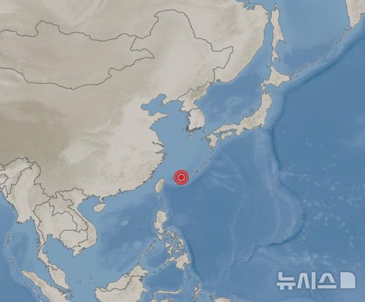 [서울=뉴시스]日 오키나와 나하시 서남서쪽 해역에서 규모 5.1 지진 (사진 = 기상청 홈페이지 캡처)