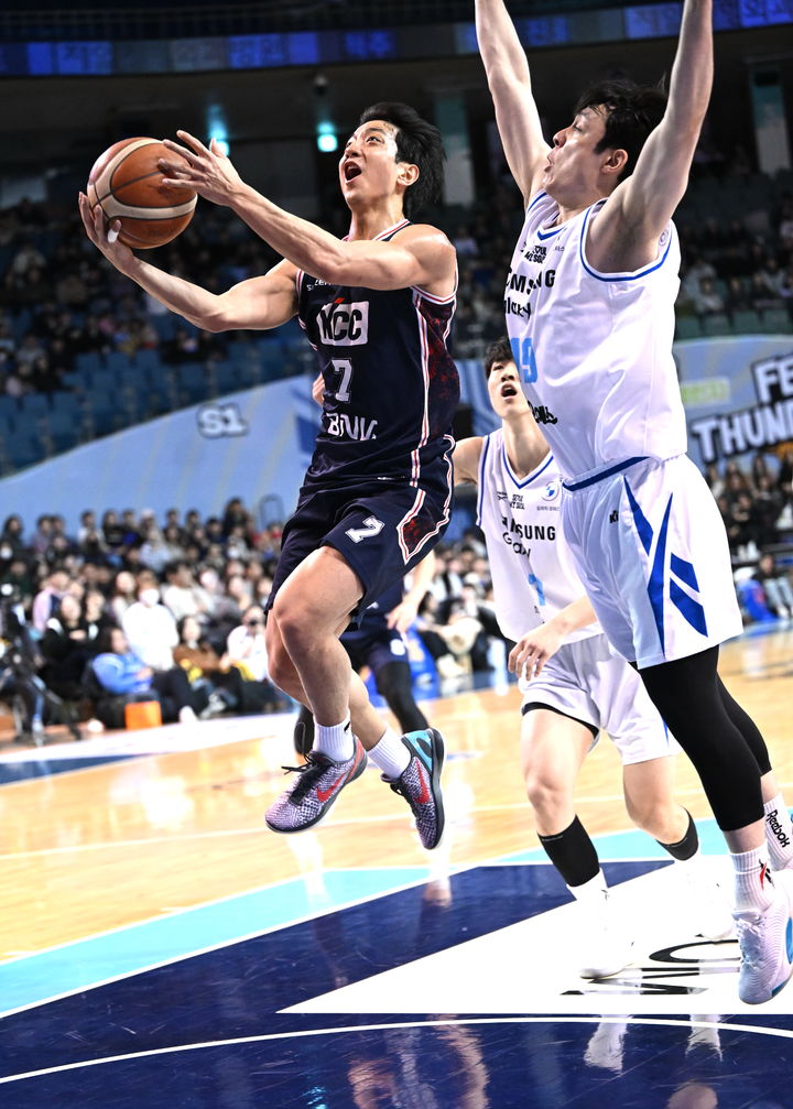 [서울=뉴시스] 프로농구 부산 KCC의 허훈. (사진=KBL 제공) *재판매 및 DB 금지