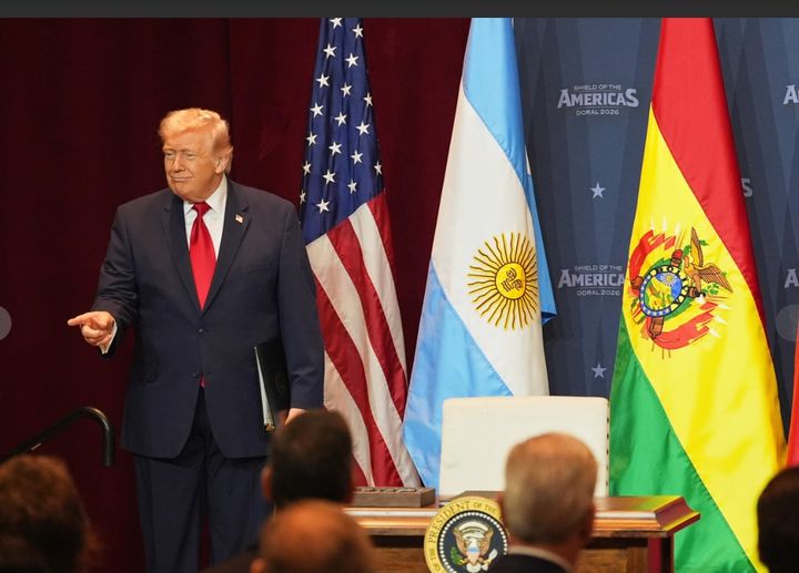 [마이애미=AP/뉴시스] 도널드 트럼프 대통령이 7일 플로리다주 마이애미 도럴 골프 클럽에서 중남미 12개국 정상들을 모아 가진 ‘미주의 방패(Shield of the Americas) 정상회의’에서 발언하고 있다. *재판매 및 DB 금지