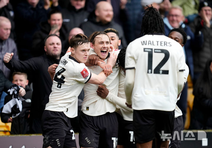 [스토크 온 트렌트=AP/뉴시스] 잉글랜드 리그1(3부 리그) 포트베일. 2026.03.08.