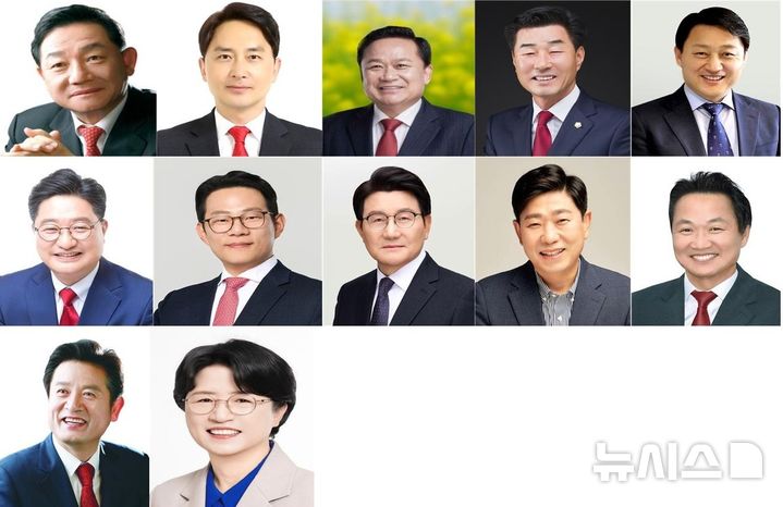 [포항=뉴시스] = 포항시장에 12명의 여·야 예비후보가 표밭을 다지고 있다. 사진 첫째 줄 왼쪽부터 국민의힘 공원식 전 경북도 정부부지사, 김병욱 전 국회의원, 김순견 전 경북도 경제부지사, 김일만 포항시의회 의장, 모성은 포항지진범대본 의장. 둘째 줄 왼쪽부터 국민의힘 문충운 환동해연구원장, 박대기 전 대통령실 대외협력비서관 직무대리, 박승호 전 포항시장, 박용선 전 경북도의원, 안승대 전 울산시 행정부시장. 사진 셋째 줄 왼쪽부터 국민의힘 이칠구 전 경북도의원, 더불어민주당 박희정 포항시의원. 2026.03.09. photo@newsis.com