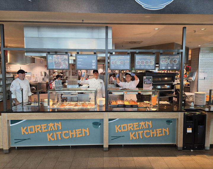 독일 글로버스가 운영하는 에쉬본(Eschborn) 지역 하이퍼마켓 푸드코트에 오픈한 한식 코너 2호점 (사진=더본코리아 제공) *재판매 및 DB 금지