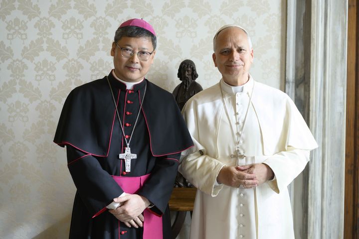 [서울=뉴시스] 정순택 대주교, 레오 14세 교황 알현 (사진=바티칸 미디어 제공) 2026.03.09. photo@newsis.com *재판매 및 DB 금지