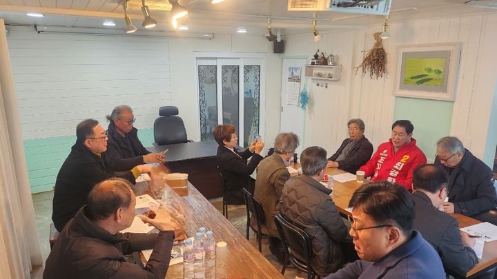 최경환 경북도지사 예비후보, 9일 기자간담회 (사진=최경환 예비후보 선거사무소 제공) *재판매 및 DB 금지