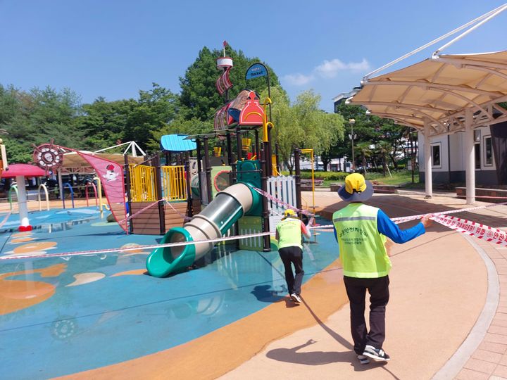 [무안=뉴시스] 전남자치경찰위원회 아동안전지킴이 활동. (자료사진 = 전남자치경찰위 제공). 2026.03.09. photo@newsis.com *재판매 및 DB 금지