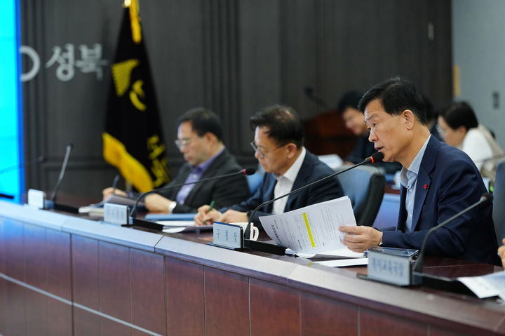 [서울=뉴시스] 성북구, 유가 상승 대응 긴급 점검...생활물가 안정 총력. 2026.03.09. (사진=성북구 제공) *재판매 및 DB 금지