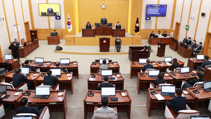 충주시의회 본회의 *재판매 및 DB 금지