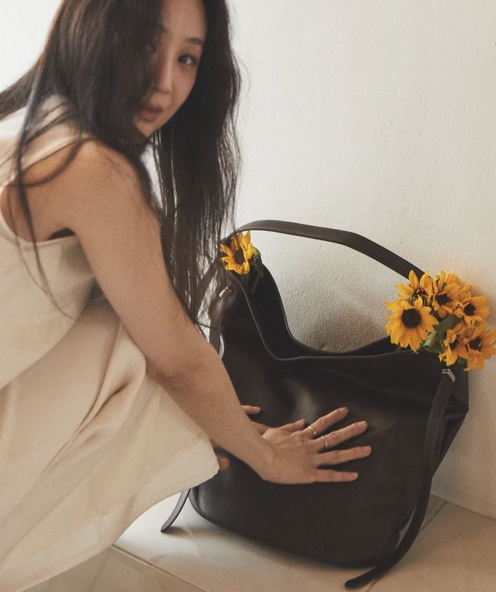 [서울=뉴시스] 배우 정려원. (사진=정려원 인스타그램 캡처) 2026.03.09. photo@newsis.com *재판매 및 DB 금지