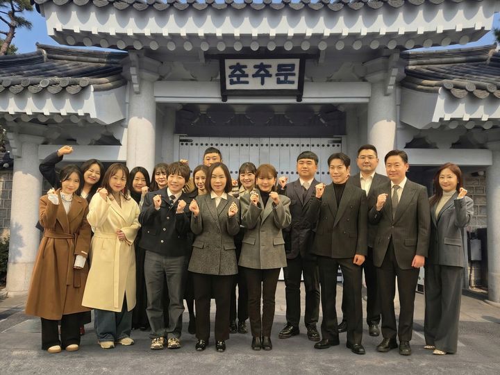 [서울=뉴시스]청와대 국민통합비서관실이 9일 허은아 국민통합비서관 주재로 유튜버·크리에이터 12명을 초청해 진행한 제10차 '다시청 대화'(다양한 시각의 청년들과의 대화). (사진=청와대 제공) 2026.03.19. photo@newsis.com *재판매 및 DB 금지