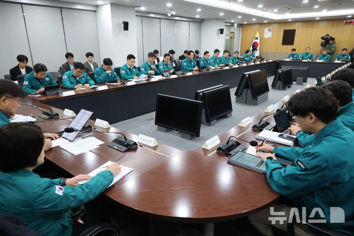 [서울=뉴시스] 황준선 기자 = 오세훈 서울시장이 9일 오전 서울 중구 서울시청에서 열린 오는 21일 광화문 광장에서 개최가 예정된 방탄소년단(BTS)의 컴백 행사 지원 점검회의에서 발언하고 있다. 2026.03.09. hwang@newsis.com