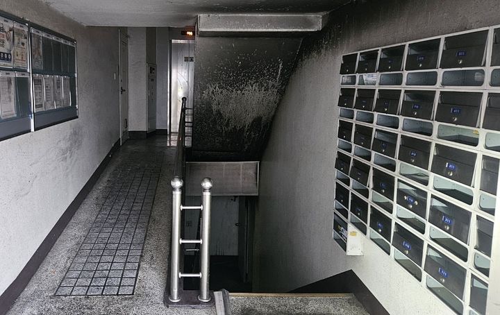 [대구=뉴시스] 10일 오전 5시36분께 대구 동구 각산동 한 아파트 지하 창고에서 화재가 발생했다. (사진=대구동부소방서 제공) 2026.03.10. photo@newsis.com *재판매 및 DB 금지