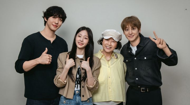 [서울=뉴시스] SBS 새 수목드라마 '오늘도 매진했습니다' 출연진. 왼쪽부터 배우 안효섭, 채원빈, 고두심, 김범. (사진=SBS 제공) 2026.03.10. photo@newsis.com *재판매 및 DB 금지