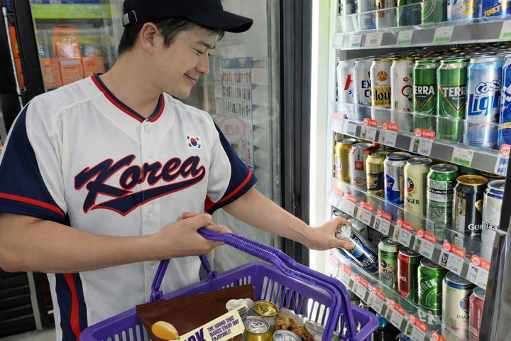 WBC 야구대표팀 극적인 8강행에 유통업계도 반짝 특수 누린다