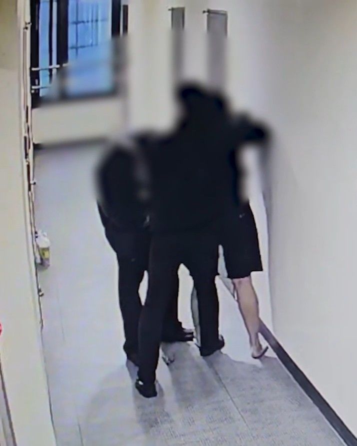 보이스피싱 가담 범죄자 검거 모습. (사진=광명경찰서 제공) *재판매 및 DB 금지