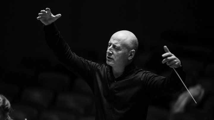 [서울=뉴시스] 지휘자 파보 예르비. (사진=런던 필하모닉 오케스트라 홈페이지 캡처) 2026.03.10. photo@newsis.com *재판매 및 DB 금지