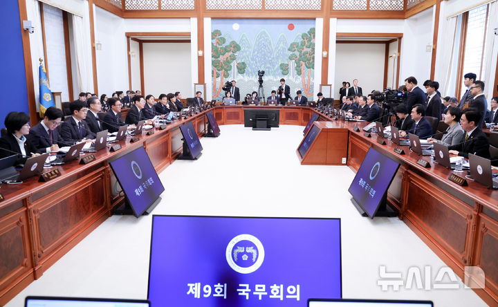 [서울=뉴시스] 고범준 기자 = 이재명 대통령이 10일 청와대에서 열린 국무회의에서 발언하고 있다. (청와대통신사진기자단) 2026.03.10. bjko@newsis.com