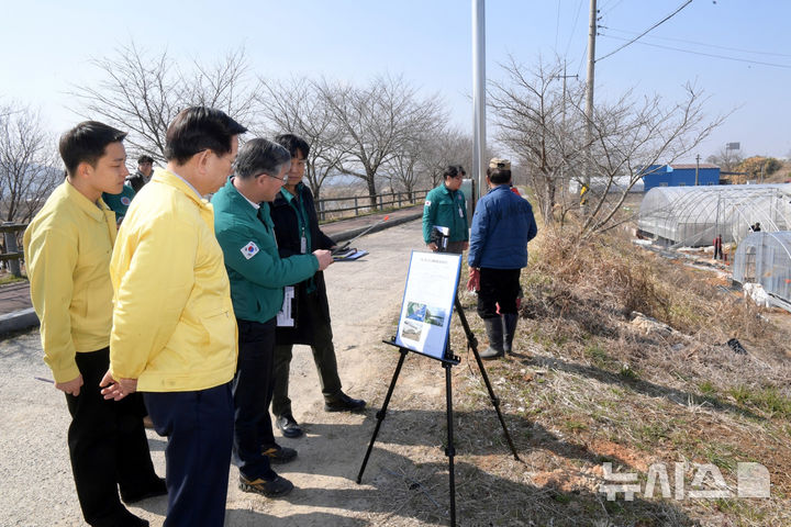 [광주=뉴시스] 광주시, 영산강·황룡강 하천구역의 불법 가설건축물 현장점검. (사진=광주시 제공) 2026.03.10. photo@newsis.com&nbsp; *재판매 및 DB 금지