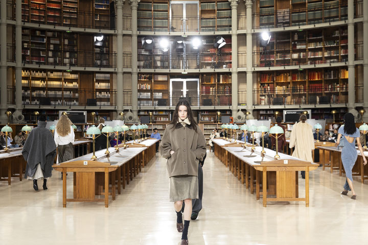 [서울=뉴시스] 한섬 타임 FW26 피날레 모습. (사진=현대백화점그룹 제공) *재판매 및 DB 금지