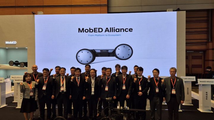 모베드 얼라이언스 행사 기념사진. (사진=로아스) *재판매 및 DB 금지