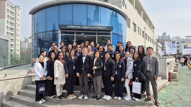 [서울=뉴시스] 삼육보건대 관계자들과 태국삼육대 교직원 방문단이 단체 사진을 촬영하고 있다. (사진=삼육보건대 제공) 2026.03.11. photo@newsis.com *재판매 및 DB 금지