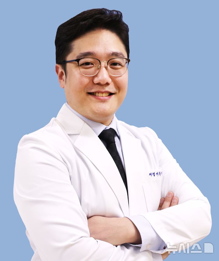 [포항=뉴시스] = 포항세명기독병원 정형외과 전문의 조성하 과장. (사진=포항세명기독병원 제공) 2026.03.11. photo@newsis.com