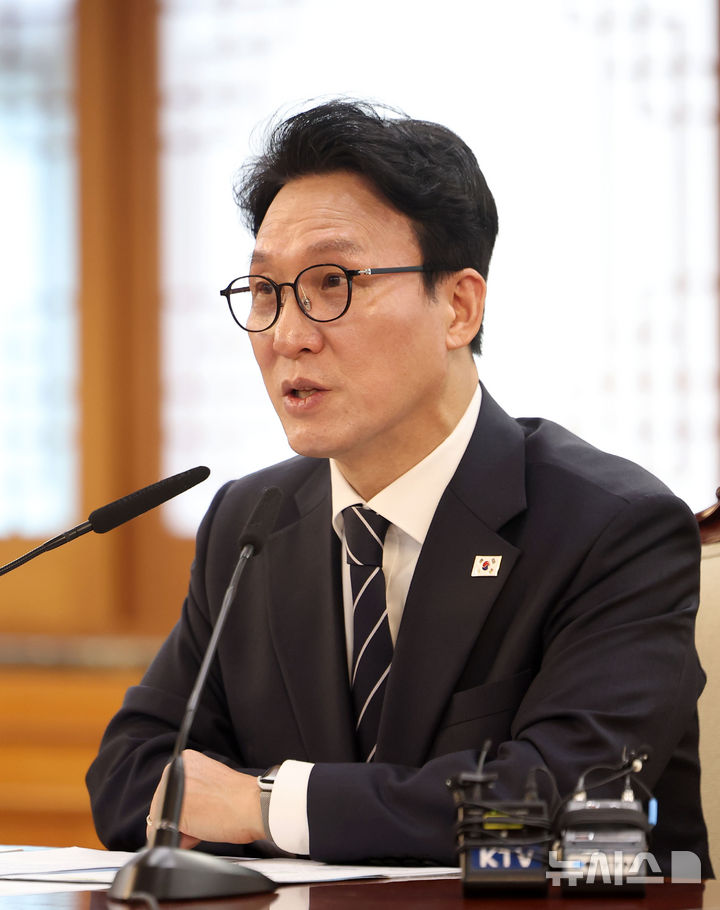 [서울=뉴시스] 김선웅 기자 = 김민석 국무총리가 11일 서울 종로구 정부서울청사에서 열린 새만금·전북 대혁신 TF 킥오프 회의에서 모두발언을 하고 있다. 사진은 기사와 무관* 2026.03.11. mangusta@newsis.com