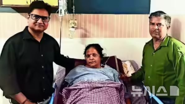 [서울=뉴시스] 인도에서 의료진에게 뇌사 판정을 받았던 여성 비니타 슈클라가 구급차 사고로 충격을 받은 후 기적적으로 의식을 회복했다. (사진 출처: 더 타임스 오브 인디아)