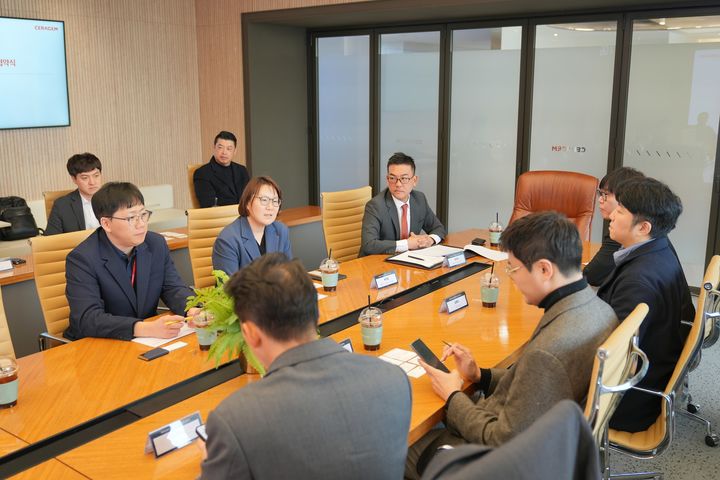 [서울=뉴시스] 세라젬은 서울 강남구에 위치한 세라젬 서울타운에서 디지털 헬스케어 분야 기업들과 헬스케어 얼라이언스 업무 협약식(MOU)을 체결했다고 12일 밝혔다. (사진=세라젬 제공) 2026.03.12. photo@newsis.com *재판매 및 DB 금지